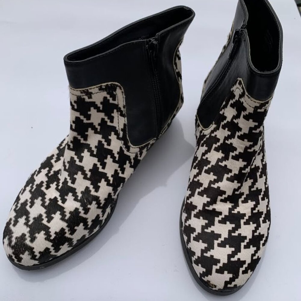 Shellys London Houndstooth Hair Ankle Boots – Women’s Size 7 – Never Worn!